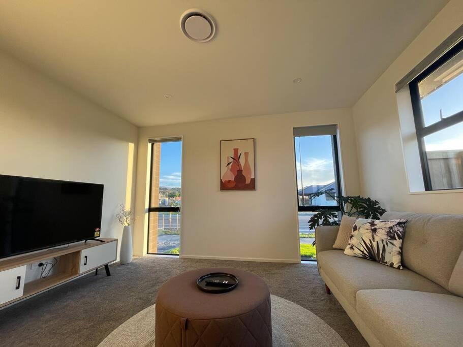 Casa de férias Luxury Brand New 4 Bedroom Family Retreat Christchurch